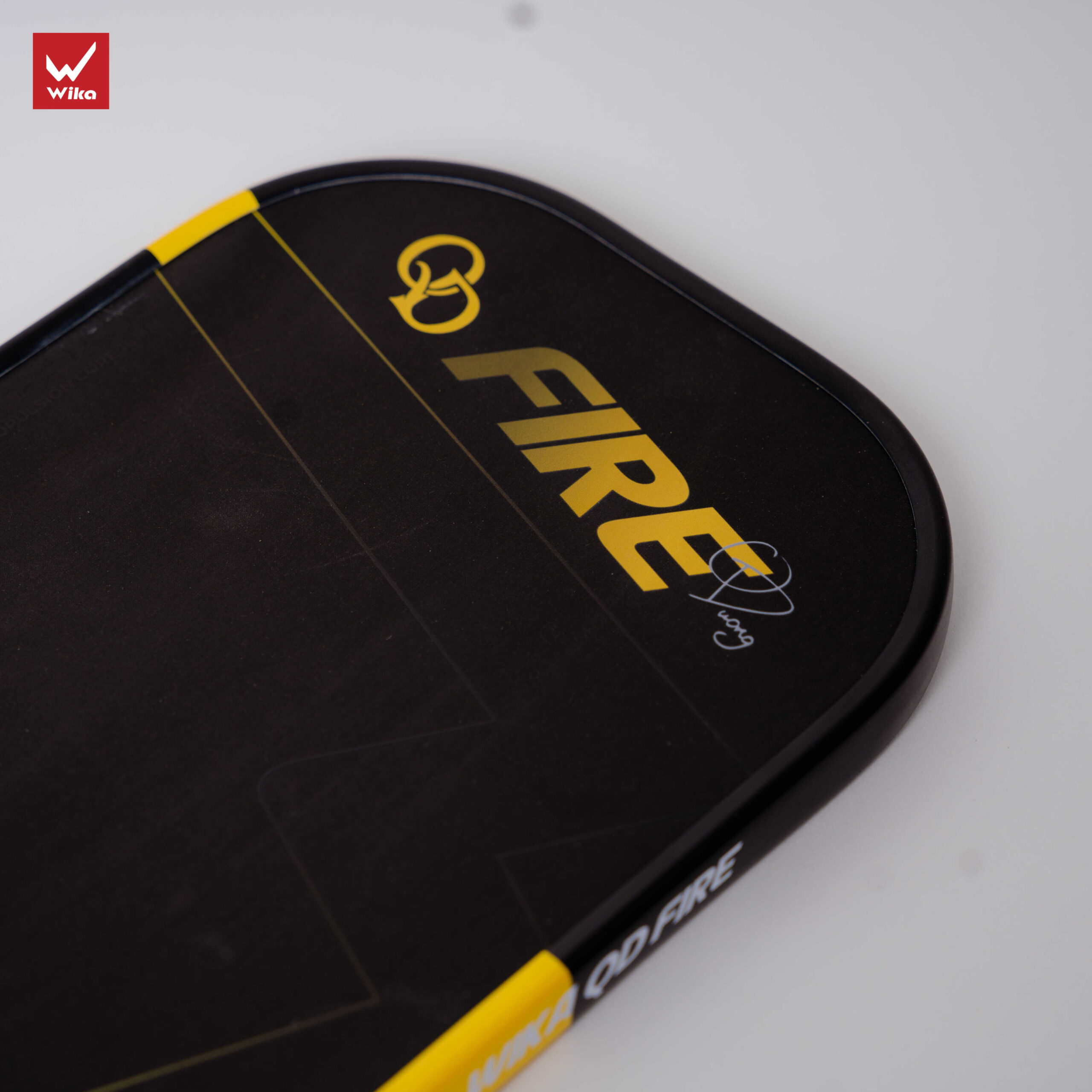 vot pickleball wika quang duong fire vang 9